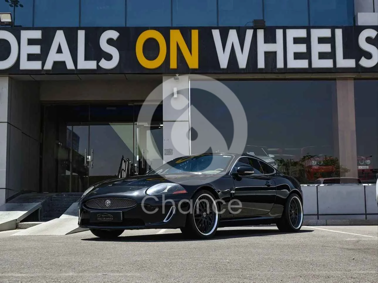 جاكوار اكس كي ار 2011 اوتوماتيك 87,000 كم 8 سلندر دفع خلفي كوبيه \ سبورت أسود