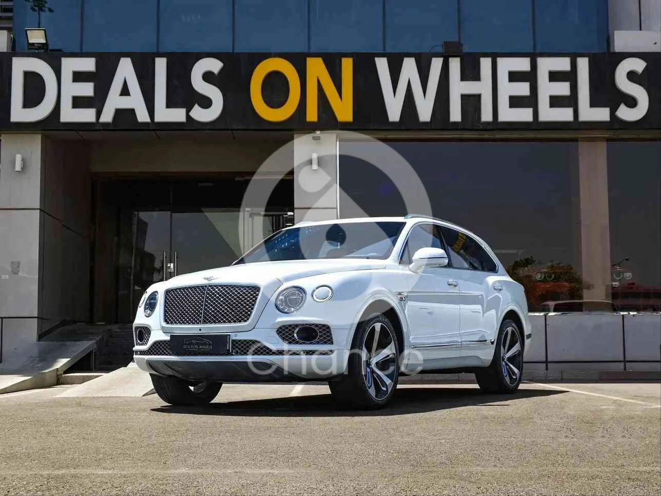 بنتلي بينتايجا 2018 اوتوماتيك 79,000 كم 12 سلندر دفع كلي مستمر اس يو في أبيض