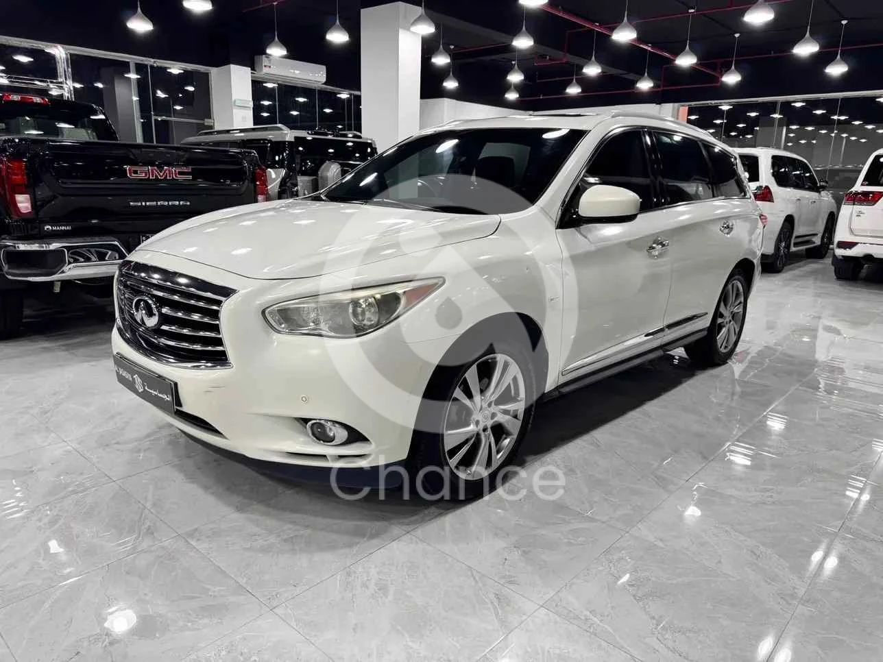 انفنيتي جيه اكس 35 2013 اوتوماتيك 135,000 كم 6 سلندر دفع رباعي اس يو في أبيض