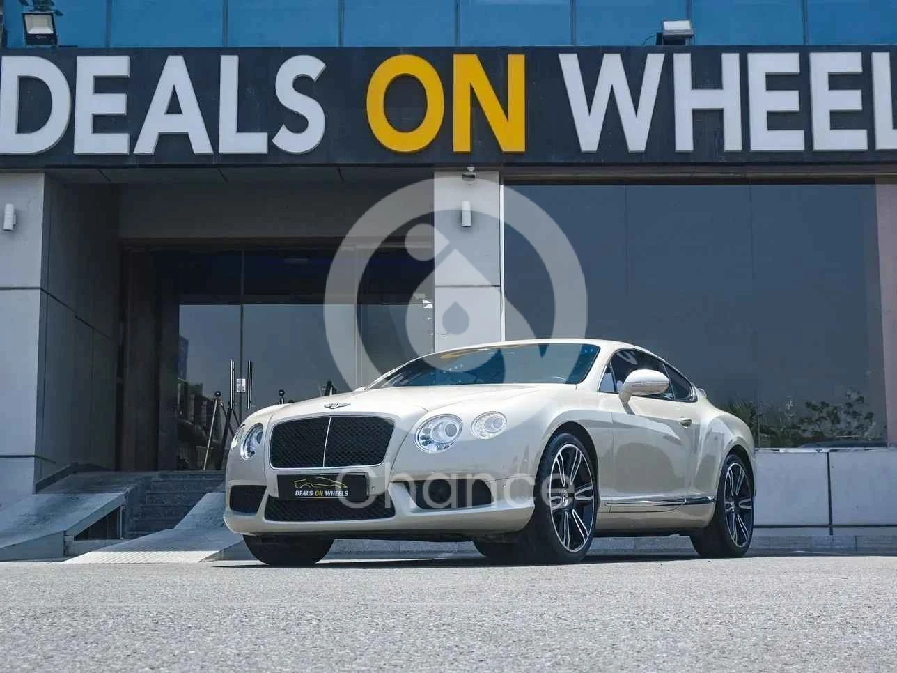 بنتلي كونتيننتل جي تي 2014 اوتوماتيك 40,000 كم 8 سلندر دفع كلي مستمر كوبيه \ سبورت كريمي