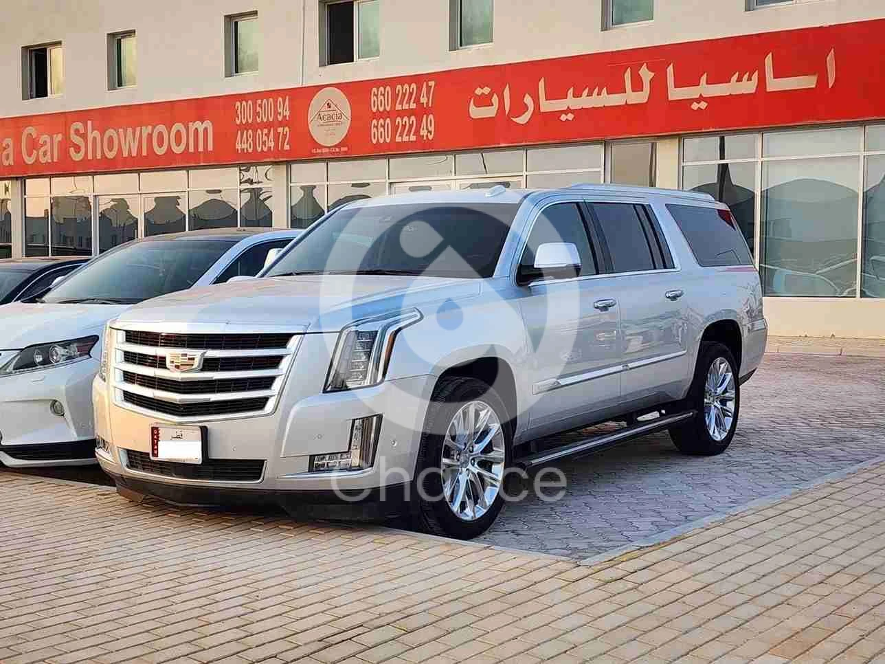 كاديلاك اسكيليد اي اس في 2018 اوتوماتيك 92,000 كم 8 سلندر دفع رباعي اس يو في فضي