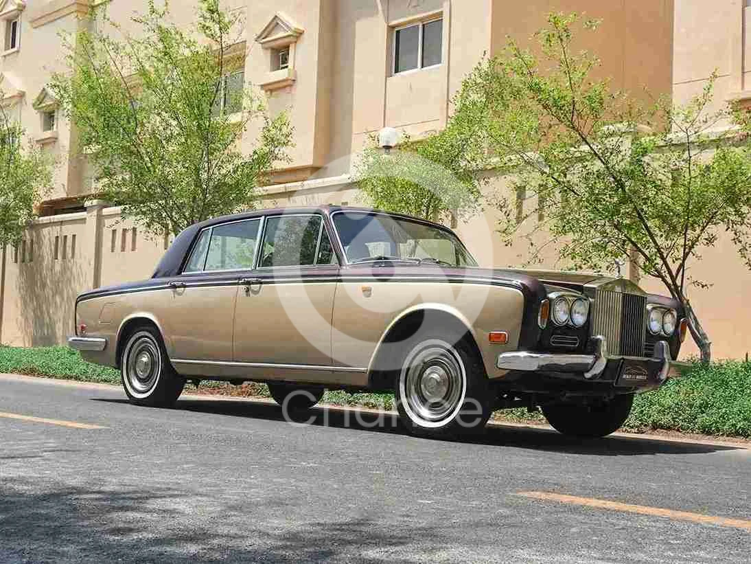 رولز - رويس سلفر شادو 1971 اوتوماتيك 61,000 كم 8 سلندر دفع خلفي كلاسك بيج و بني