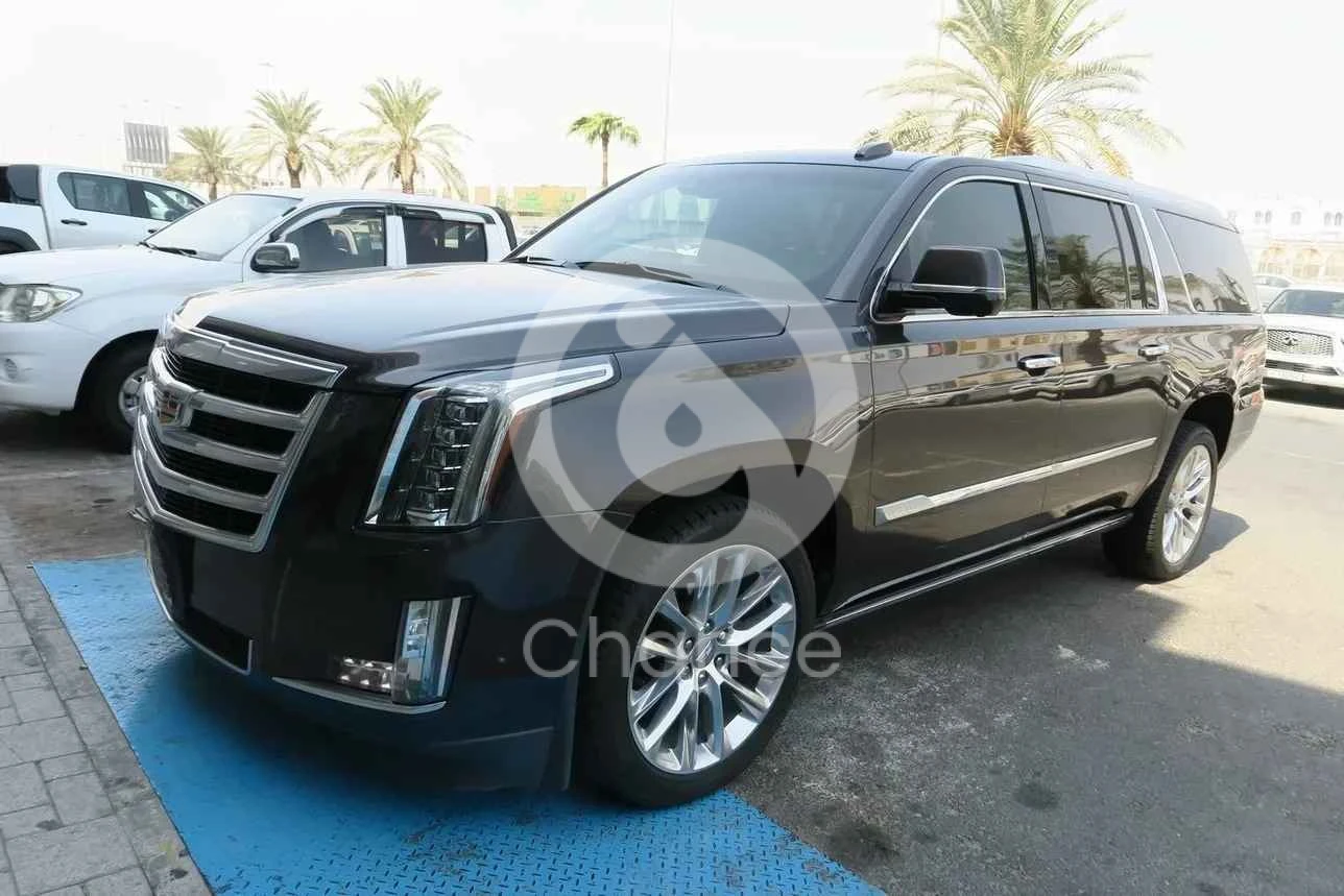 كاديلاك اسكيليد 2018 اوتوماتيك 149,000 كم 8 سلندر دفع رباعي اس يو في رمادي