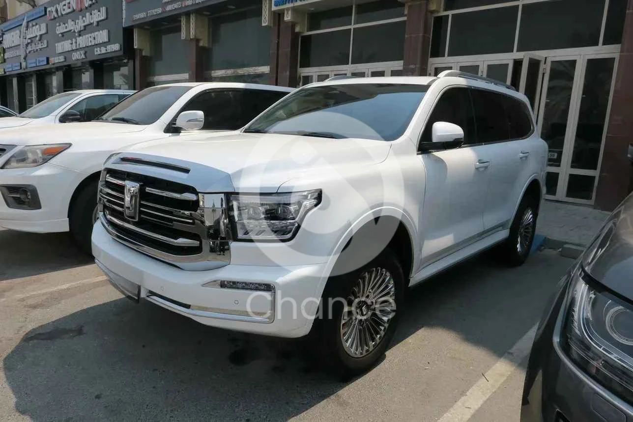 جي دبليو ام تانك 500 2025 اوتوماتيك 10,000 كم 6 سلندر دفع رباعي اس يو في أبيض تحت الضمان