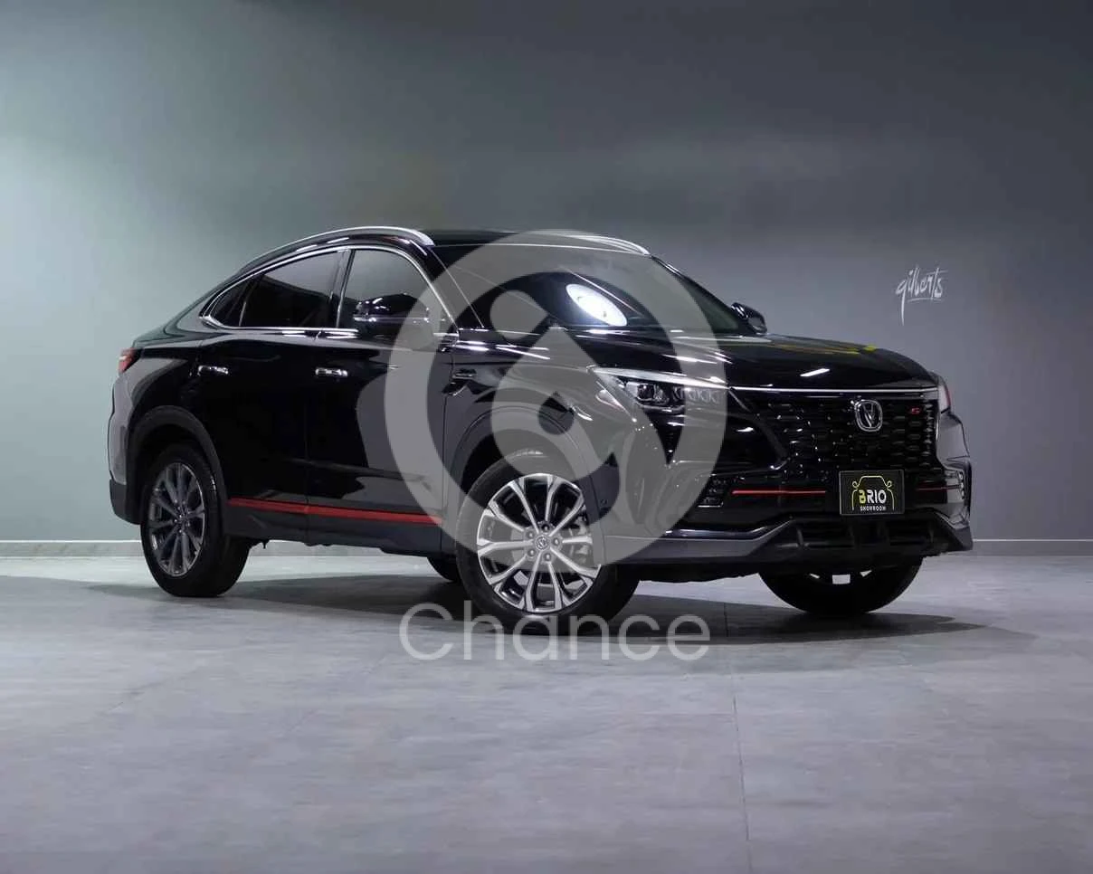 تشانجان سي اس 85 2024 اوتوماتيك 8,000 كم 4 سلندر سحب امامي اس يو في أسود تحت الضمان