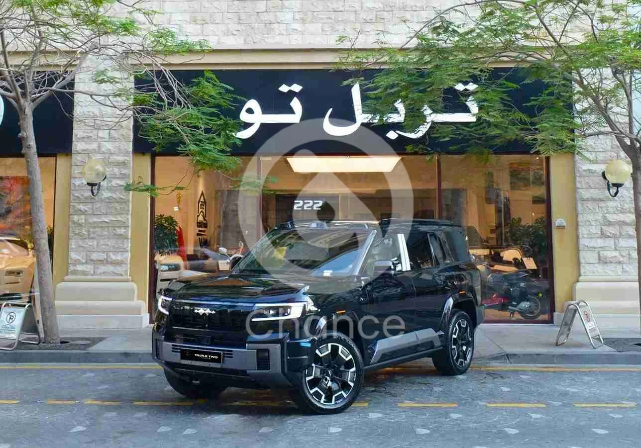 بي واي دي ليوبارد 8 فلاك شب 2026 اوتوماتيك 0 كم 4 سلندر دفع رباعي اس يو في أسود