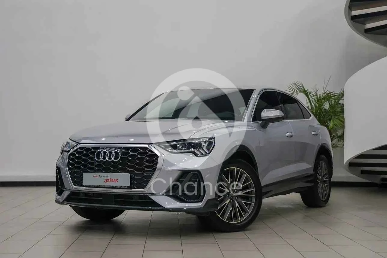 اودي كيو 3 أس لاين 2024 اوتوماتيك 25,000 كم 4 سلندر سحب امامي اس يو في فضي تحت الضمان