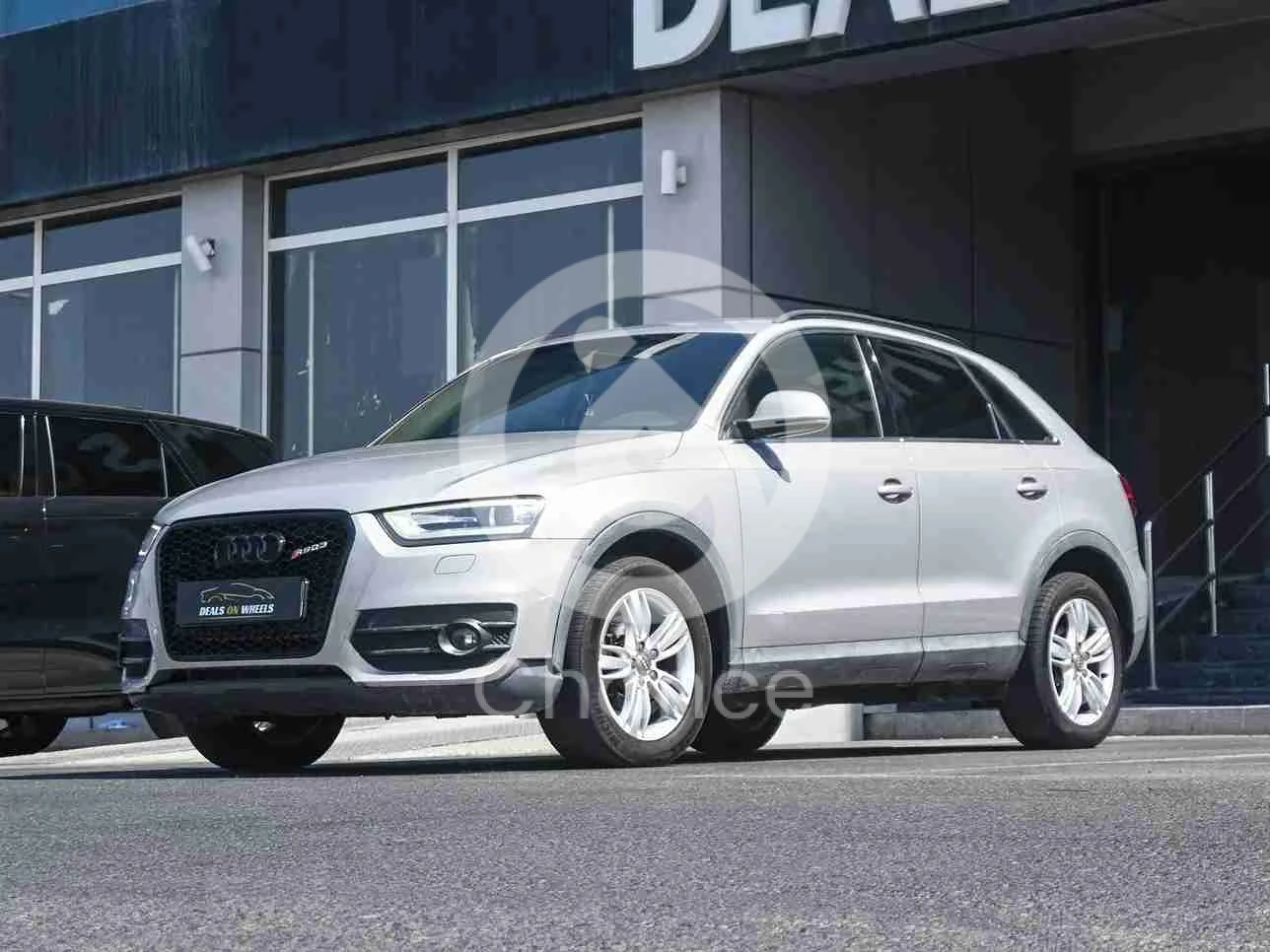 اودي كيو 3 2.0 T 2013 اوتوماتيك 157,000 كم 4 سلندر دفع كلي مستمر اس يو في ذهبي