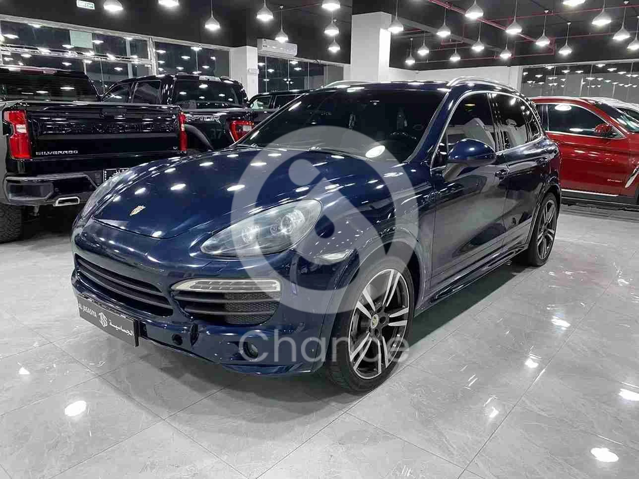 بورش كيان اس 2012 اوتوماتيك 181,000 كم 8 سلندر دفع رباعي اس يو في ازرق