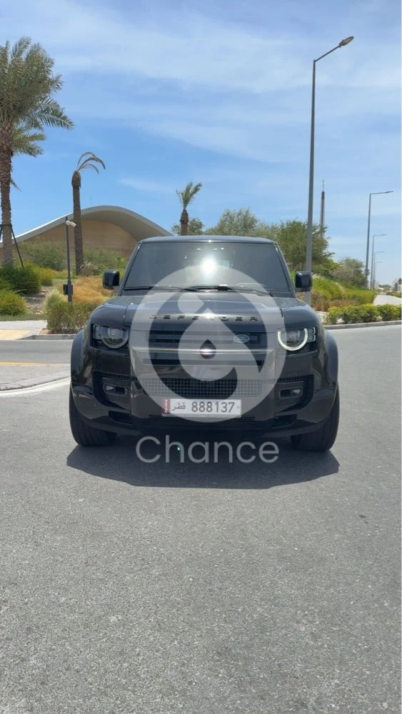 ديفندر ١١٠ اتش سي اي