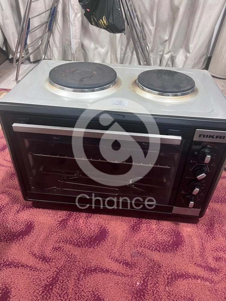 فرن 45 لتر بالإضافة الى بوتاجاز كهربائي بحالة ممتازة