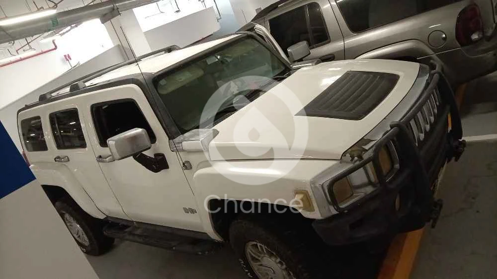 همر إتش ٣للبيع سيارة نضيفة واستمارة جديدة تواير وبطارية وغيار زيت جديد التواصل وتس إب أو اتصال