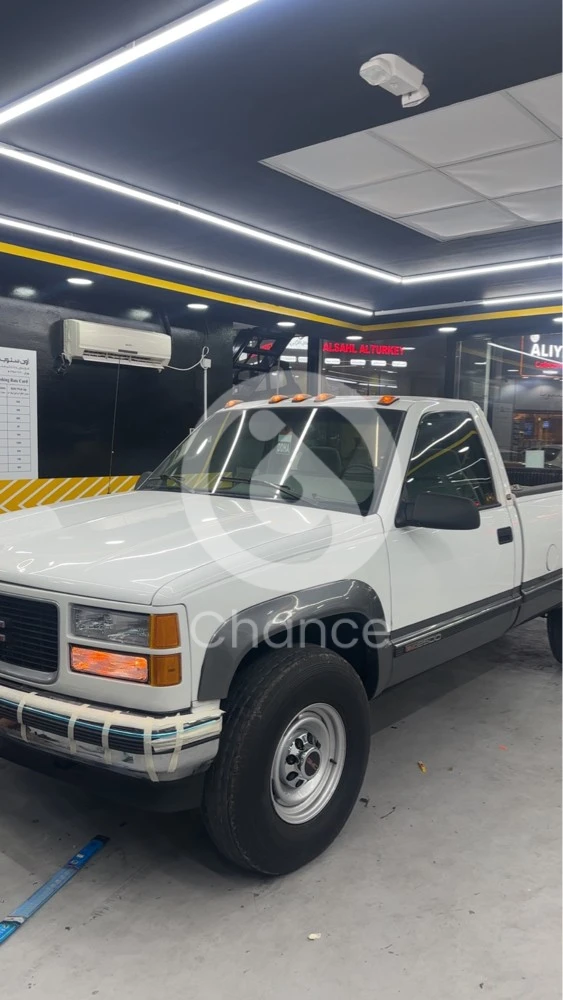 المكينه:350 فورتك بخاخ المتحركات كله سليمه كل شي شغال الموتر مشدود من تحت الديكورات ممتازه وسليمه