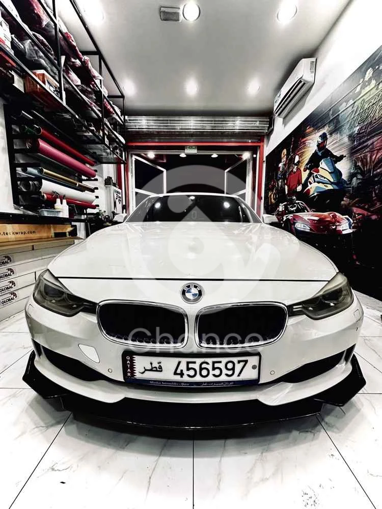 سيارة جيدة الصيانة وأنيقة ونظيفة للغاية. كيلومترات منخفضة قم بالشراء والقيادة الاتصال: 74070892