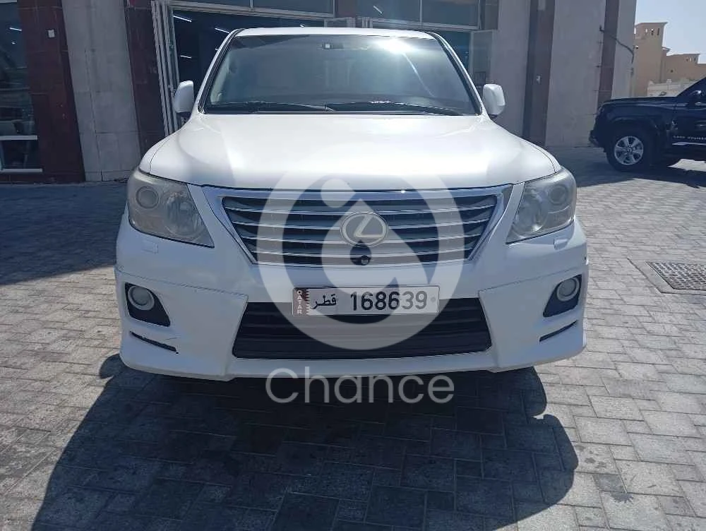 لكزس ابيض من داخل جلد بيچ صبغ باب وربع رفرف فقط صبغ الباقى وكاله جير شاصى وكاله ماكينه موضبه نظيف الموتر استخدام شايب مرتب ملبس من الداخل وعليه عازل عالدرايش ما يحتاج شئ هيدروليك كل شئ شغال واموره طيبه