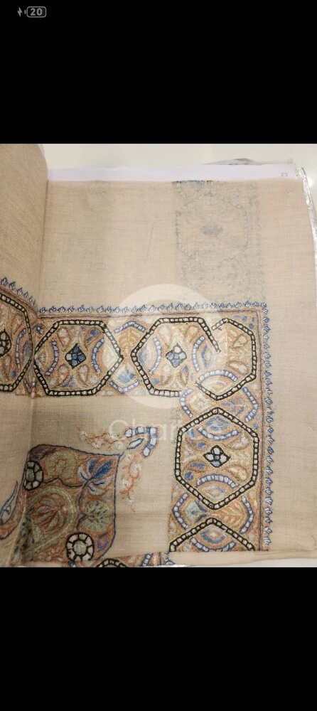 ترمه 100٪باشمينا يوجد نقشات اخرئ