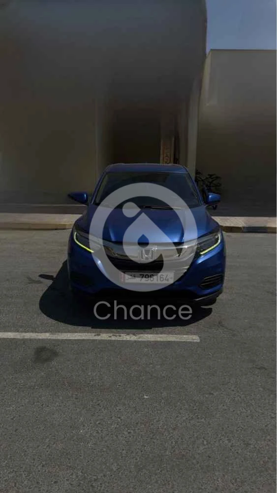 المالك الأول عداد: 99,500 كم السيارة بحالة ممتازة (لا يوجد أي حوادث) الاستمارة سارية حتى 4/2026 مواصفات: ميد أوبشن فتحة سقف حساسات شاشة رنقات إطارات جديدة (ماركة كورية) عازل حراري محرك 1.8 لتر (1799 سي سي) اقتصادي وقوي سيارة عائلية عملية واقتصادية للتواصل 33364095