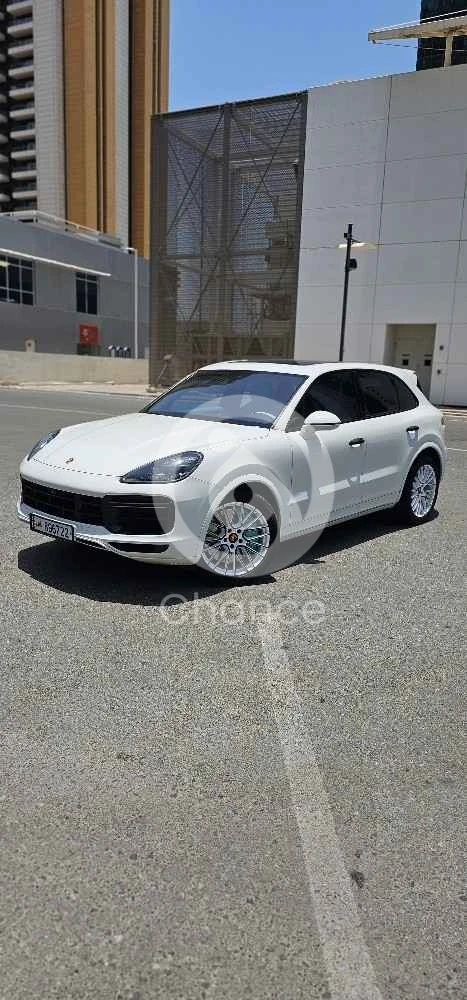 كايين توربو موديل 2018، إصدار أسود، مقصورة داخلية بلون أزرق تيفاني، مكبر صوت من بوز، 129 كم مع سجل صيانة كامل مع بورشه، سيارة جديدة كليًا كاميرا 360 درجة سيارة كاملة المواصفات تأمين شامل نظام صوت بوز نظام ملاحة مواصفات خليجية مقصورة داخلية بلون أزرق تيفاني مصابيح ستارلايتس سقف بانورامي مقصورة داخلية من ألياف الكربون مخرج عادم أسود عجلات معدنية باللون الأبيض اللؤلؤي حالة ممتازة