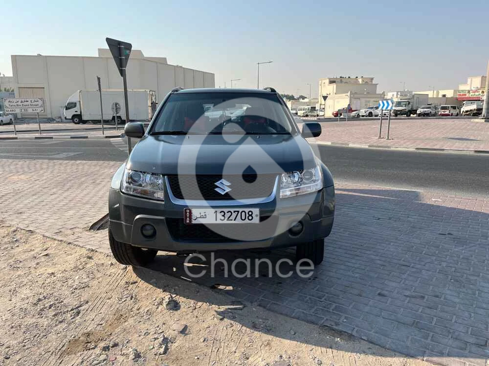 استماره سنه، تواير جديده، مكيف ، حوادث بسيطه فقط, تم غيار زيت الماكينه والجير والدفرنس بتكلفة ٤ الف ريال