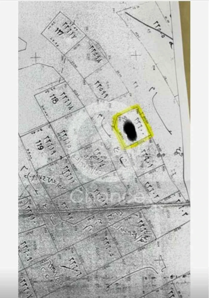 السلام عليكم للبيع ارض تجارية في العزيزية علي ٣شوارع عليها أفاده مساحتها ٨٦٨متر مطلوب واجهة ٣٠متر مطلوب 10مليون 200الف نهائي —————————— شركه الحاصل للعقارات ترخيص 220 للتواصل 77732738 نرحب بعرض عقارات الساده الملاك