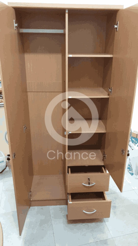 لدي خزانة وأثاث جديد تمامًا. لمزيد من المعلومات اتصل أو ما هو التطبيق -55773695