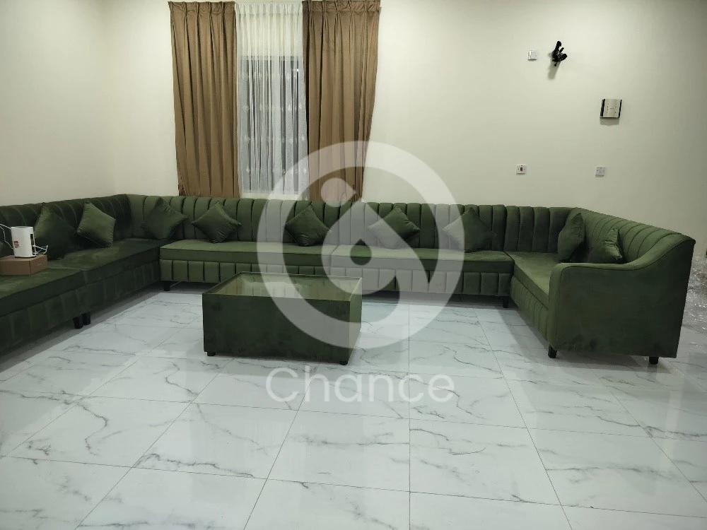 نحن نصنع المجالس والعروديات بمواد عالية الجودة وأقمشة عالية الجودة. للمزيد من المعلومات اتصل بنا 31249419