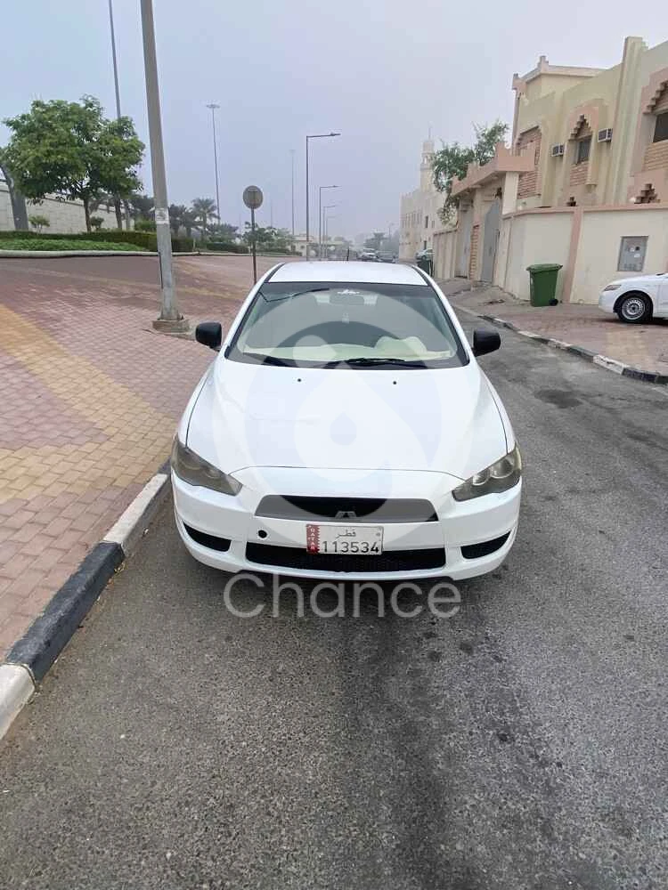 للبيع ميستوبيشي لانسر اي اكس 2015 ممتازه ممشي قليل 174,000 فقط استماره سنه تواير جيدا بطاريه جديده قير مكينه شاصي علي الفحص للعلم المكينه كبيره ما محتاجه شي السيارة دق سلف وحرك رقم التواصل 50225055